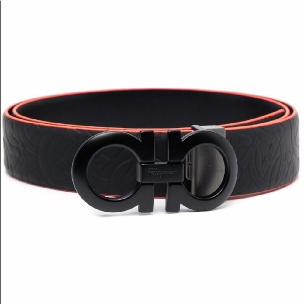 SALVATORE FERRAGAMO
Gancini buckle adjustable leather belt